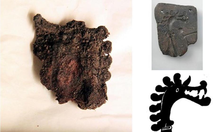 The dragon's head on the piece of metal fits into the mold found in 1870. Photo: Antje Wendt/Historiska museet.