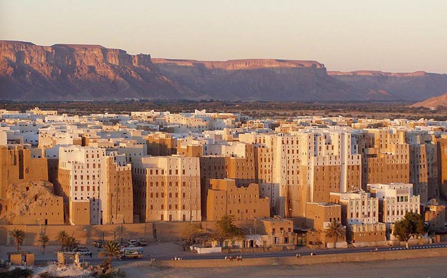 A view of Shibam’s mudbrick skyscrapers for which Yemen’s ancient mudbrick structures have earned the moniker “the Manhattans of the Desert.” Source: Jialiang Gao / CC BY-SA 3.0