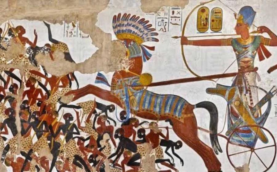 The history of Egypt is very much the history of ancient Egyptian weapons and how they evolved. Here Egyptian pharaoh Ramesses II charges his war chariot into battle against the Nubians in south Egypt. Source: Ahmed88z / CC BY-SA 4.0