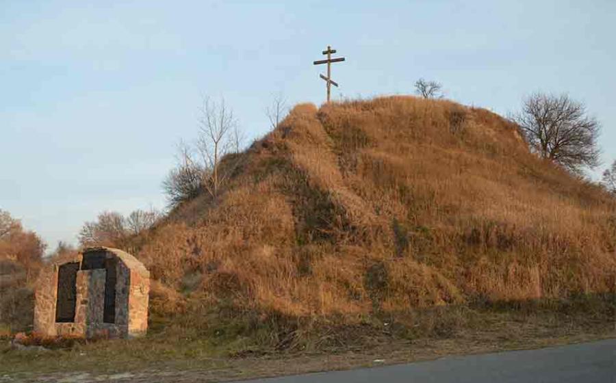 Remains of the castle at Bilhorod Kyivskyi in the Ukraine. 	Source: Kiyanka / CC BY-SA 4.0