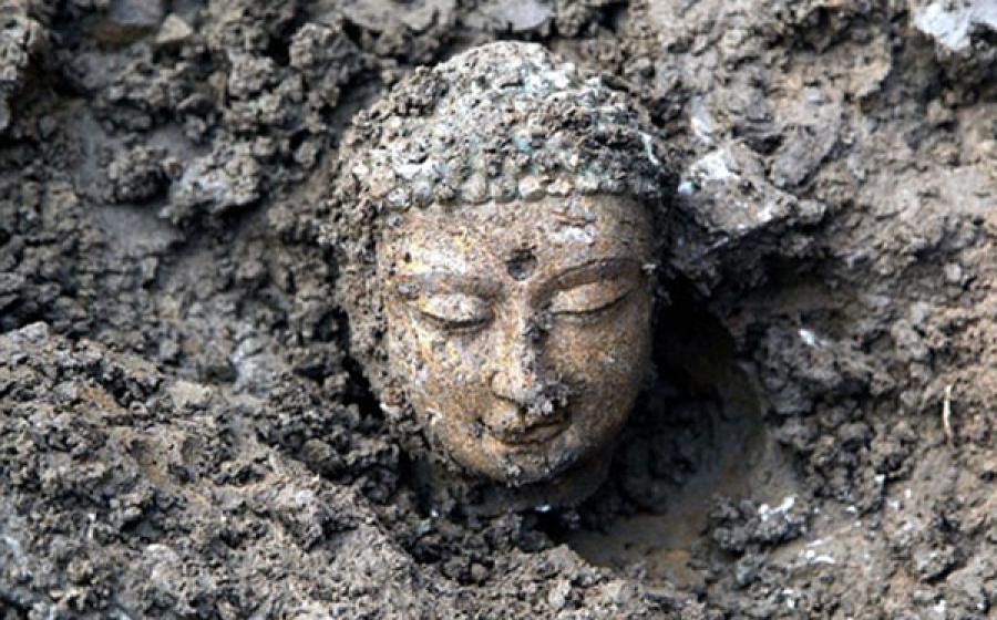 Buddha statues uncovered in China