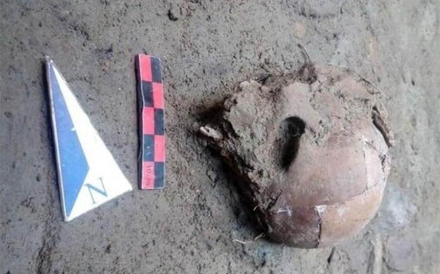 The deformed human skull as it was recently found at the Tepe Ashraf mound.           Source: Tehran Times / CC BY 4.0)