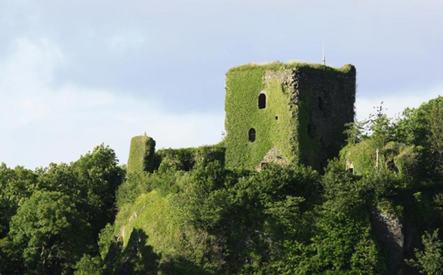 Dunollie Castle and the Clan MacDougall