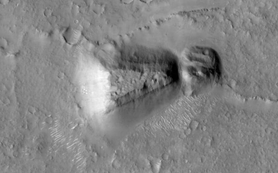 The keyhole structure photographed on Mars.