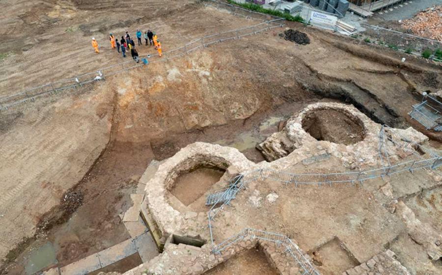 HS2 excavation of Coleshill Manor and the excavated medieval gatehouse in Warwickshire. Source: HS2