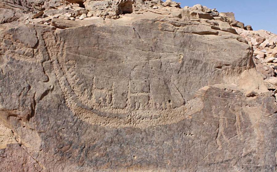 A pecked petroglyph of a reed boat I the Nag el-Hamdulab cycle in Egypt. 