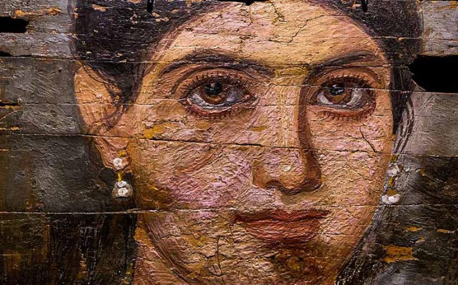 Mummy portrait, an ancient Egyptian style of post mortem portrait, of a woman from Egypt now housed in the Landesmuseum Württemberg Stuttgard. Source: CC BY-SA 4.0