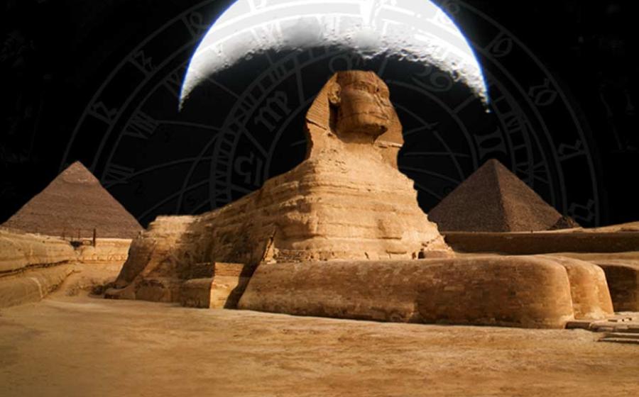 Giza, The Time Keeper of the Ages: Alignments, Measurements, and Moon Cycles 