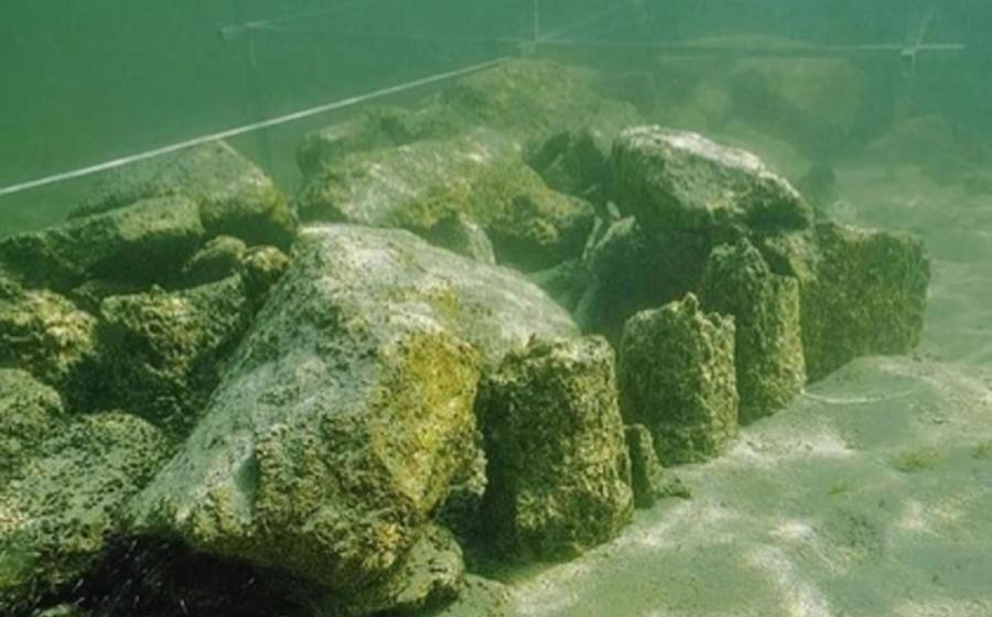 Archaeologists have discovered a range of mysterious man-made stones submerged beneath the surface of Lake Constance.   Source: Thurgau Archaeology