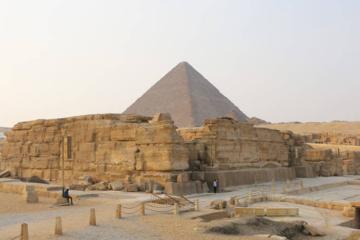 The Valley Mortuary Temple of Khafre, with pyramid of Khafre in the background.