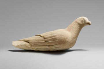 A small limestone pigeon sculpture from Cyprus dating to 600–480 BC 