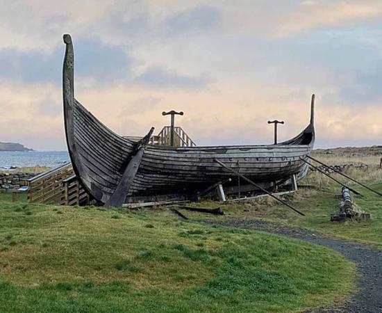 Vikingship on Ungst (Unstphoto/CC BY-SA 4.0)