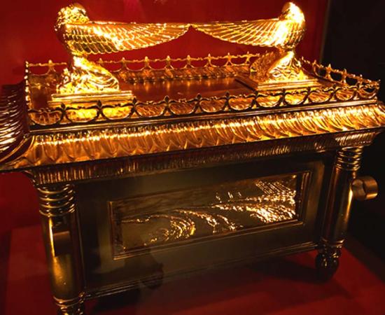 A model of the Ark of the Covenant from biblical description 
