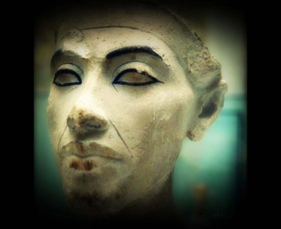 Bust of Akhenaten 