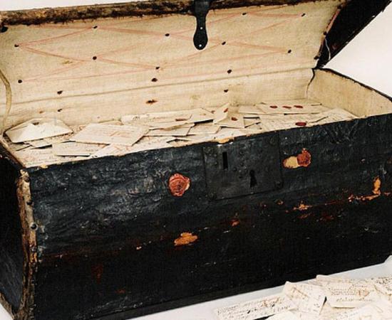 A trunk containing 2,600 historic letters has been opened and the contents revealed. 