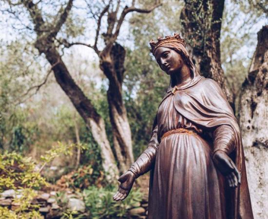 Aethelthryth: The Extraordinary Medieval Virgin Queen and Saint 