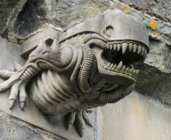 The Paisley Abbey alien gargoyle (image had been cropped). Source: Colin / CC BY-SA 2.0