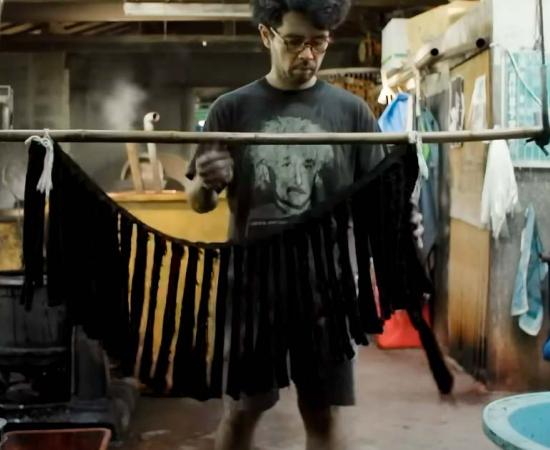 Traditional kimono making, Okinawa. Source: YouTube Screenshot / Great Big Story. 