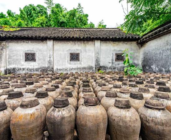 Ancient amphorae found in Wuzhen, China. Please note that this is a representation and are not the amphorae used in the study.        Source: lotusjeremy / Adobe stock