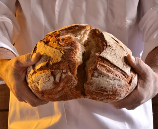 Traditional hand-made bread (gosphotodesign / Adobe Stock)