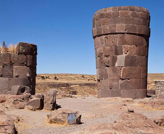 Chullpas, Sillustani, Peru