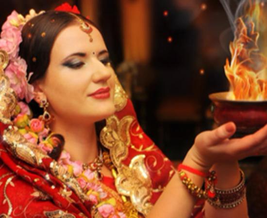 Queen Anula of Anuradhapura poisoned her lovers and positioned her new lovers to rule. Source: Caribia / Adobe Stock.