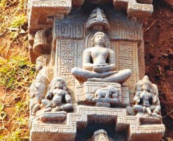 Artifact discovered at the Arattipura site in India. 