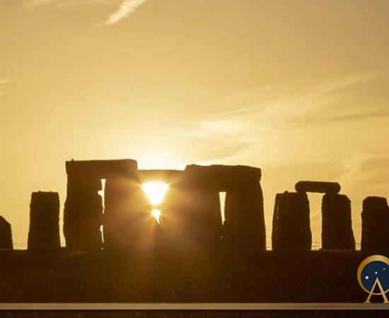 Summer Solstice Sunset at Stonehenge, UK (Phil/ Adobe Stock)
