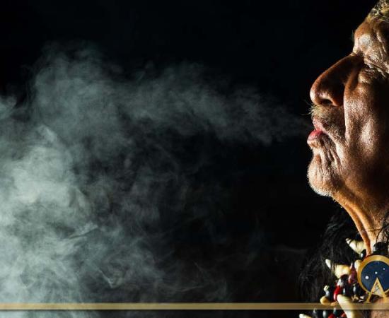 Shaman inhaling psychoactive substance ( Adobe Stock /  Ammit)