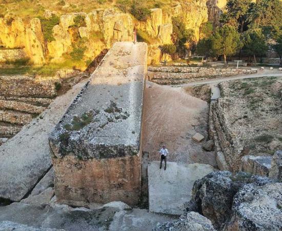 The Stone of the Pregnant Woman at Baalbek quarry. Source: Lodo27 / CC BY-SA 3.0