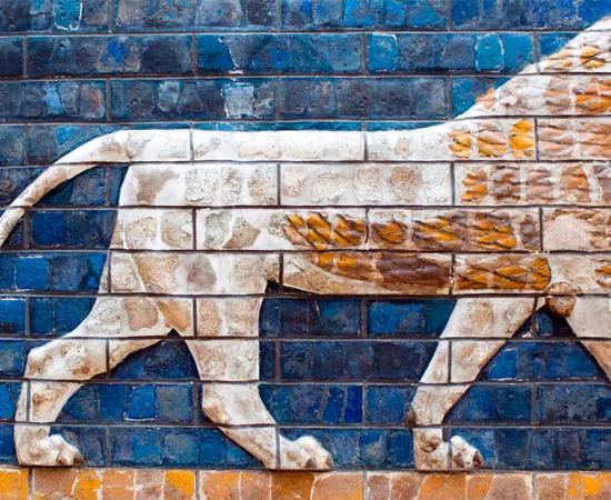 Babylonian lions. Source: Zzvet / Adobe Stock.