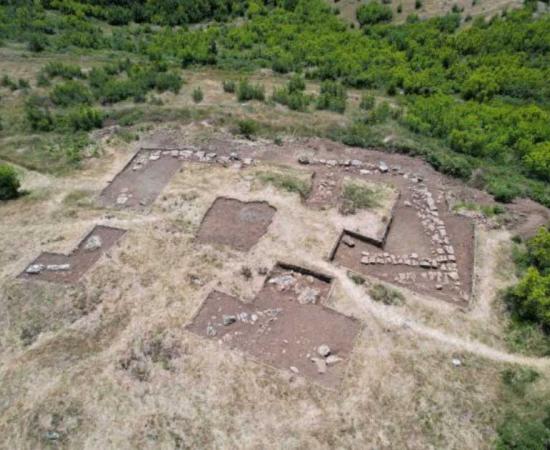 Excavation site of the settlement believed to be Bassania, on a hill near Bushat village, Albania. Source: M. Lemke / Science in Poland