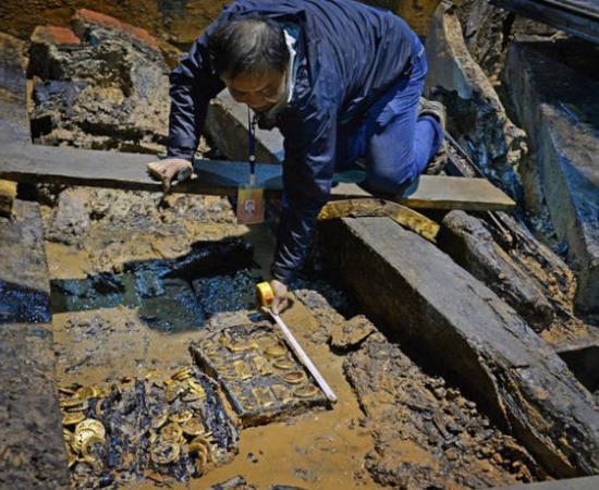 Haihun tomb excavations, where the Shijing or Book of Songs was located.