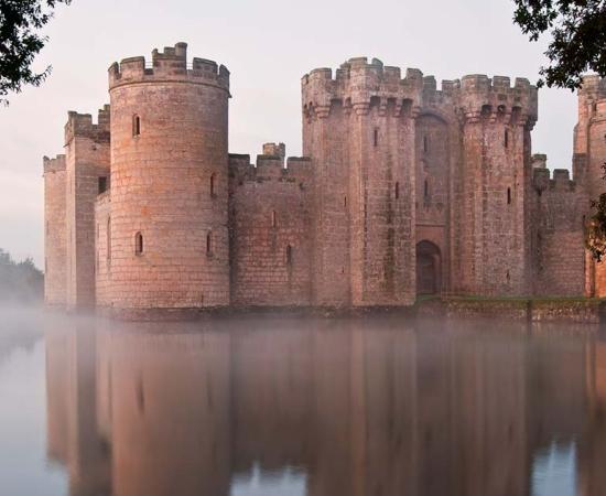 Bodiam Castle, England. Source: veneratio / Adobe Stock.