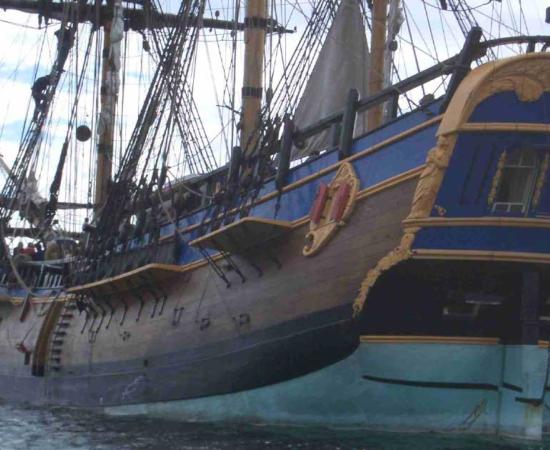 This replica of Captain Cook's famous Endeavour ship, one of two modern replicas. Source: Dennis4trigger / CC BY-SA 3.0
