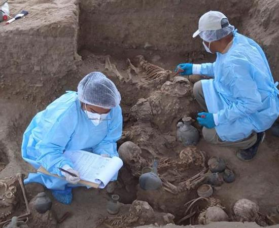 The recently discovered elite Chan Chan mass grave burial ground near Trujillo, Peru.		Source: Peru News Agency - ANDINA