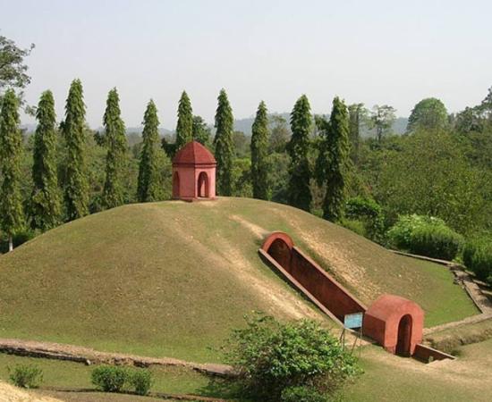 Charaideo Maidam of Ahom Kings at Charaideo in Sivasagar, Assam. Source: Mozzworld/CC BY-SA 4.0