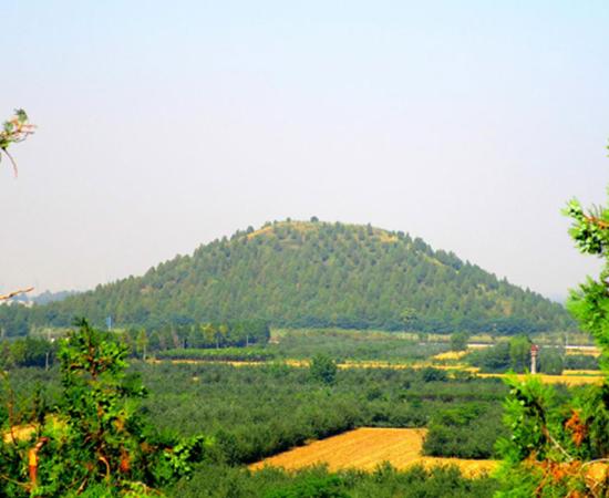 This is the huge ‘Chinese Pyramid’ mound of the Maoling Mausoleum of Emperor Wu of Han.
