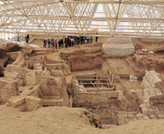 Modern excavations at what was once Çatalhöyük.