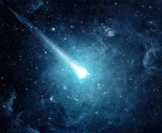 Representative image of the comet Atlas in the night sky.      Source: Tryfonov / Adobe stock