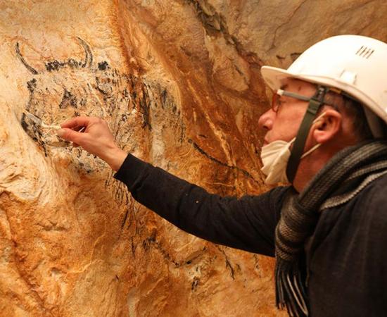 Artists working on the replica Cosquer Cave in Marseille. Source: Cosquer Méditerranée
