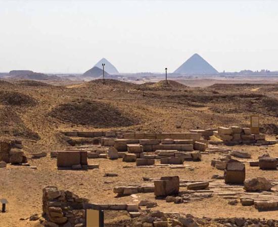 A view of the The Dahshur necropolis in Egypt, from the Saqqara necropolis.  Source: Blumesser/Adobe Stock