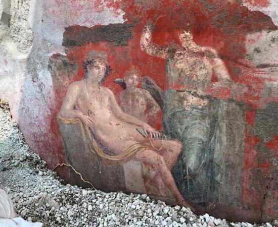 Venus depicted in a painting at the House of the Garden, where the inscription evidencing a new destruction of Pompeii date has been found. 