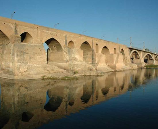 Dezful Bridge: The Oldest Usable Bridge in The World Was Built by 70,000 Roman Prisoners 