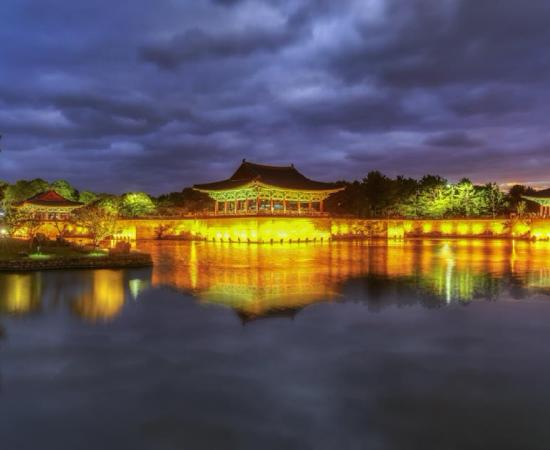 Donggung Palace and Wolji Pond at sunset   Source: ARTIT/ Adobe Stock