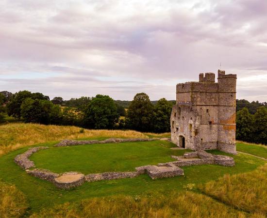 Donnington Castle near Newbury in West Berkshire   Source: Piotr / Adobe Stock