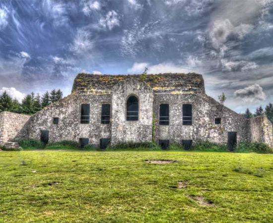 The Hellfire Club building on Montpelier Hill, Dublin.  Source: © William Alexander