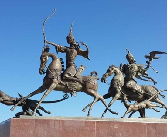 FIG 1.2. Tuva monument, mounted nomad archeress and falconer 