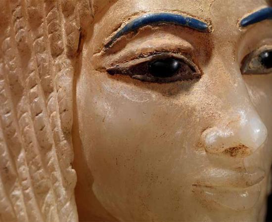 The lid of a canopic jar depicting an Egyptian queen. Source: Metropolitan Museum of Art / Public Domain.