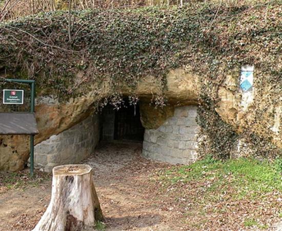 Erdstall entrance, Erdstall Ratgöbluckn, Austria